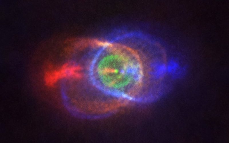 Citra Nebula yang dihasilkan oleh sistem HD101584. Kredit: ALMA/ESO